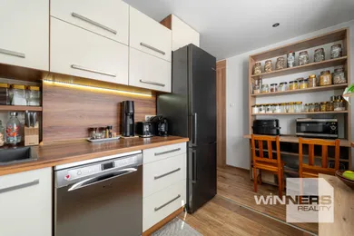 Na predaj 4-izbový byt, 77 m², Prešov, Švábska
