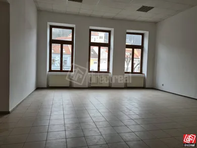 Na prenájom komerčné v Trenčín · €1 780 · Pôvodný stav