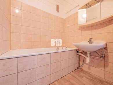 Na predaj 2-izbový byt, 62 m², Nitra