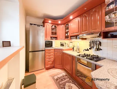 Na prenájom 2-izbový byt, 53 m², Bratislava-Staré Mesto, Sokolská