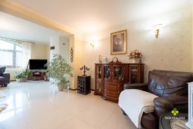 Na predaj 5-izbový dom, 100 m², Prievidza, Nábrežie J. Kalinčiaka