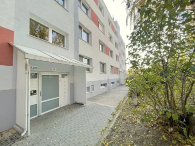 Na prenájom 2-izbový byt, 47 m², Bratislava-Dúbravka, Tranovského