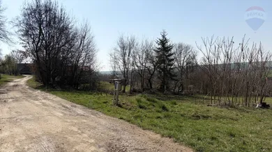 Na predaj pozemok, Veľký Lapáš