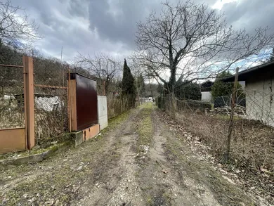 Na predaj rekreačný dom, Bratislava-Dúbravka, K Horánskej studni