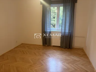 Na predaj 3-izbový byt, 62 m², Banská Bystrica