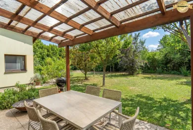 Na predaj 6-izbový dom, 208 m², Dunajská Lužná