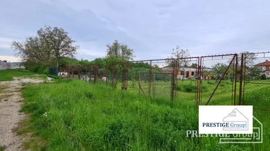 Na predaj pozemok, Trenčín