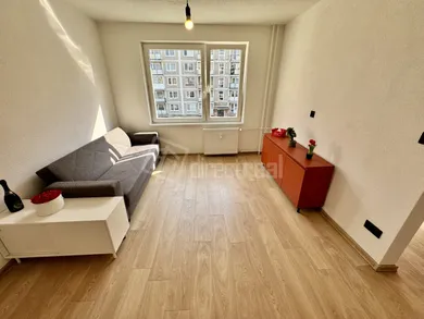 Na prenájom 2-izbový byt, 38 m², Liptovský Mikuláš