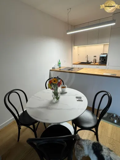 Na predaj 3-izbový byt, 76 m², Bratislava-Rača