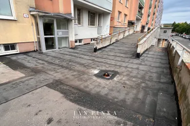 Na predaj objekt v Bratislava-Karlova Ves · €48 000 · Dokončené