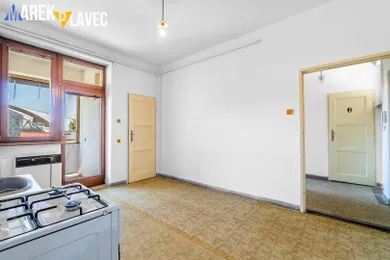 Na predaj 1-izbový byt, 48 m², Banská Bystrica, Hronské Predmestie