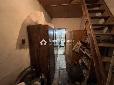 Na predaj 4-izbový dom, 200 m², Farná