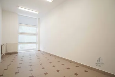 Na prenájom komerčné v Nové Zámky · €250 · Čiastočná rekonštrukcia