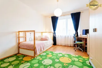 Na predaj 4-izbový byt, 80 m², Žilina, Gemerská
