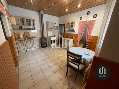 Na predaj 4-izbový dom, 120 m², Veselé