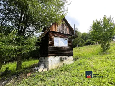 Na predaj 1-izbový rekreačný dom, 645 m², Lodno