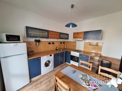 Na prenájom 3-izbový byt, 64 m², Bratislava-Petržalka, Rovniankova