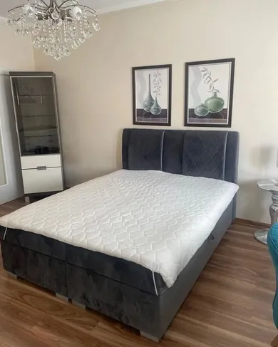 Na prenájom 3-izbový byt, 100 m², Bratislava-Staré Mesto, Rajská