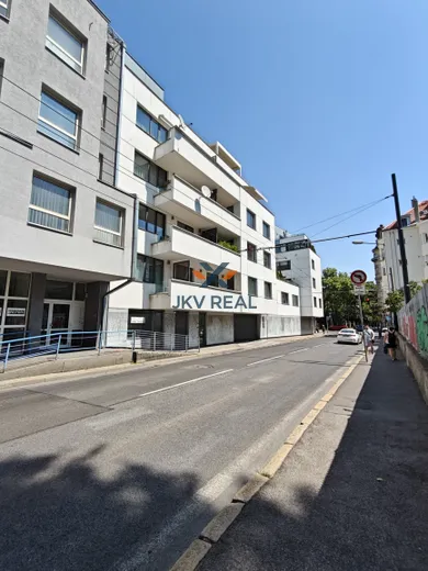 Eladó lakások, 3-szobás, Bratislava-Staré Mesto · €355 600