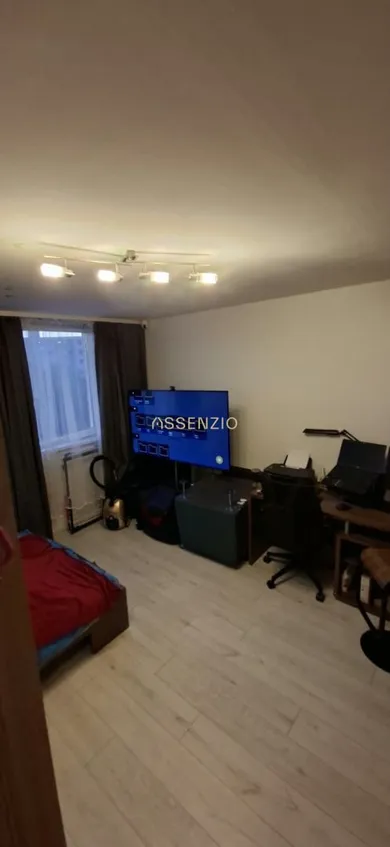 Na predaj 1-izbový byt, 36 m², Bratislava-Petržalka, Halová