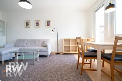 Na prenájom 2-izbový byt, 50 m², Bratislava-Karlova Ves, Púpavová