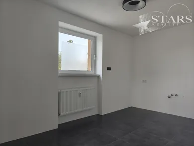 Na predaj 2-izbový byt, 55 m², Snina, Dobrianskeho