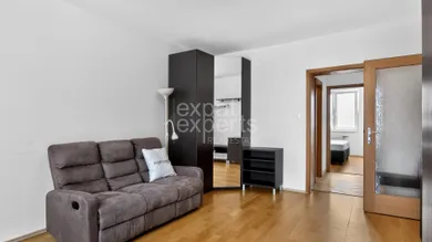 Kiadó lakások, 2-szobás, Bratislava-Devínska Nová Ves · €530
