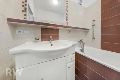 Na predaj byt v Bratislava-Ružinov · €175 980 · Pôvodný stav