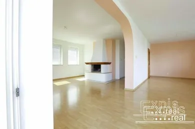Na prenájom dom v Bratislava-Nové Mesto · €2 200 · Dokončené