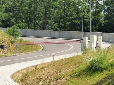Na predaj pozemok, Bratislava-Rača