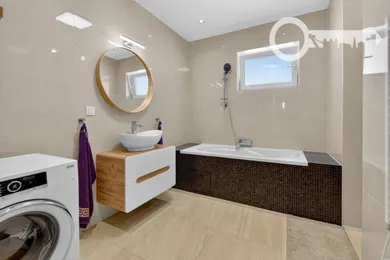Na predaj 3-izbový byt, 107 m², Slovenský Grob