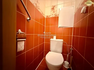 Na predaj 3-izbový byt, 70 m², Hlohovec, Michalská