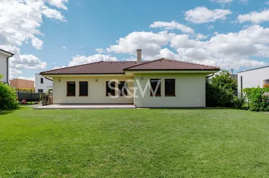 Domy na sprzedaż, Hrubá Borša · €340 000