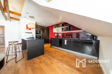 Na predaj 3-izbový byt, 111 m², Košice-Staré Mesto, Hlavná