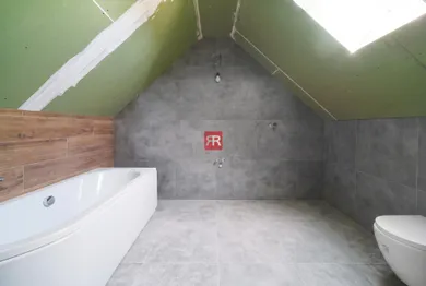 Na predaj 3-izbový dom, 86 m², Bratislava-Vajnory, Roľnícka