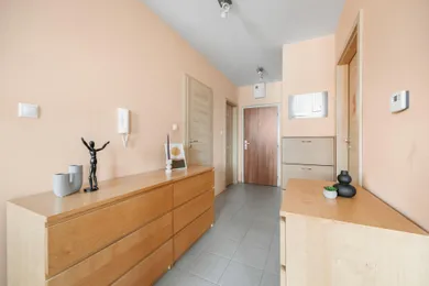 Na predaj 3-izbový byt, 80 m², Bratislava-Podunajské Biskupice
