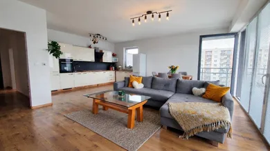 Na predaj 3-izbový byt, 83 m², Dunajská Lužná, Orechová