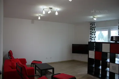 Na predaj 3-izbový byt, 85 m², Trenčín, J. Zemana