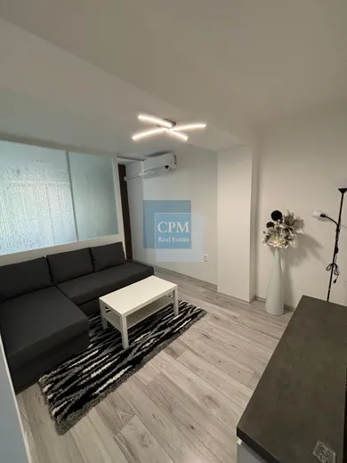 Na prenájom 2-izbový byt, 52 m², Senec, Kollárova