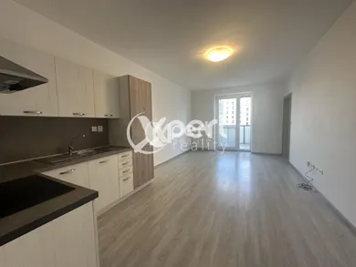 Mieszkania na sprzedaż, 3-pokojowe, Galanta · €159 700