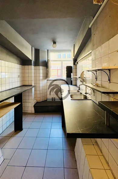 Na prenájom objekt, 12 m², Levice, Mlynská ul.
