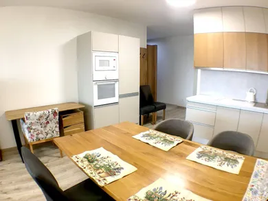 Na prenájom 3-izbový byt, 82 m², Košice-Staré Mesto, Strojárenská