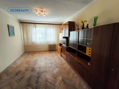 Na predaj 3-izbový byt, 64 m², Levice, Ul. Ľ. Štúra
