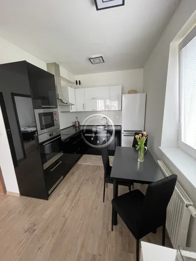 Na prenájom 2-izbový byt, 44 m², Trenčianske Stankovce, Sedličná