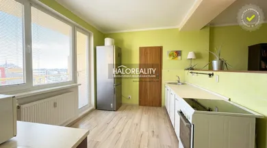 Na predaj 2-izbový byt, 48 m², Bratislava-Petržalka
