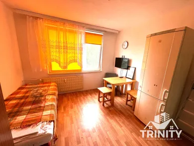 Na prenájom 1-izbový byt, 19 m², Nové Zámky, Šafáriková