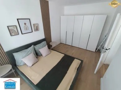Na prenájom 3-izbový byt, 63 m², Nové Zámky