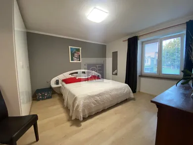 Na prenájom 2-izbový byt, 74 m², Nitra, 8. mája