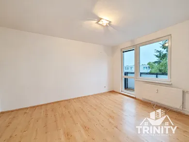 Na prenájom 1-izbový byt, 36 m², Šurany, MDŽ
