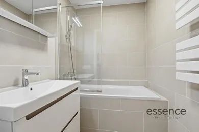 Na predaj byt v Bratislava-Lamač · €268 000 · Pôvodný stav